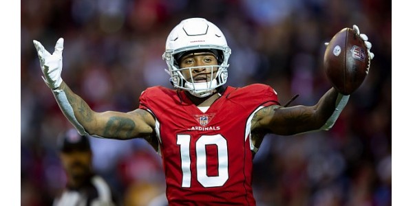 Le célèbre receveur large DeAndre Hopkins rejoint les Titans du Tennessee
